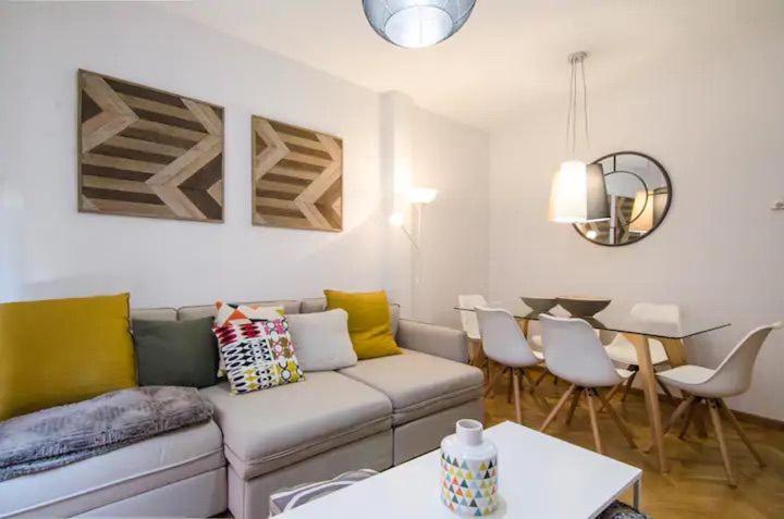 Bright & Spacious- City Center- 2Rooms-2Bathrooms Madrid Dış mekan fotoğraf