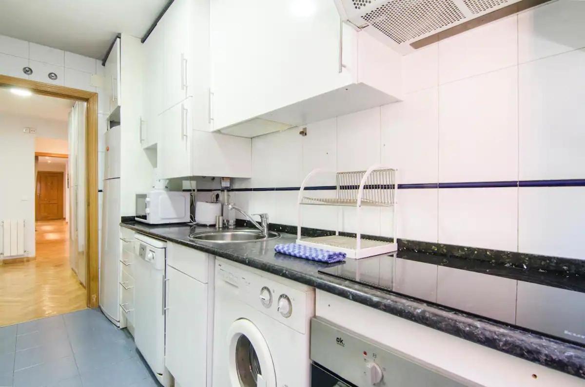 Bright & Spacious- City Center- 2Rooms-2Bathrooms Madrid Dış mekan fotoğraf