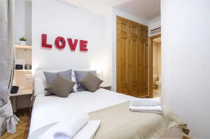 Bright & Spacious- City Center- 2Rooms-2Bathrooms Madrid Dış mekan fotoğraf