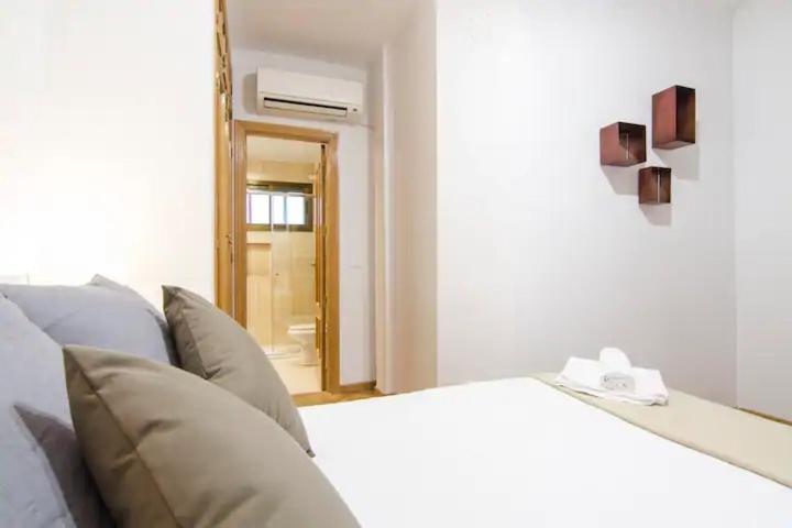 Bright & Spacious- City Center- 2Rooms-2Bathrooms Madrid Dış mekan fotoğraf