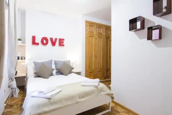 Bright & Spacious- City Center- 2Rooms-2Bathrooms Madrid Dış mekan fotoğraf