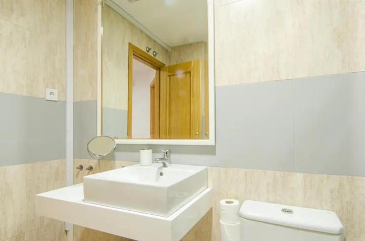 Bright & Spacious- City Center- 2Rooms-2Bathrooms Madrid Dış mekan fotoğraf