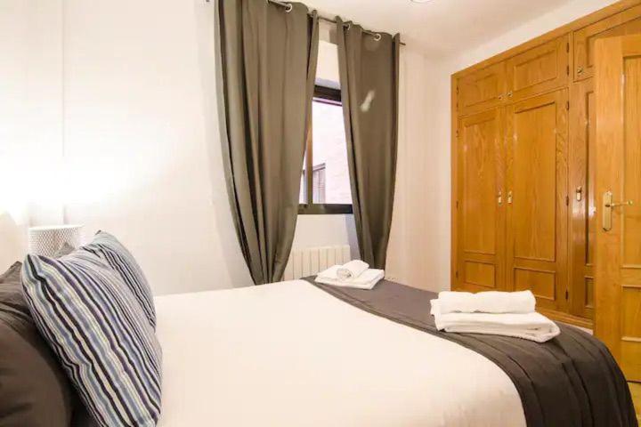 Bright & Spacious- City Center- 2Rooms-2Bathrooms Madrid Dış mekan fotoğraf